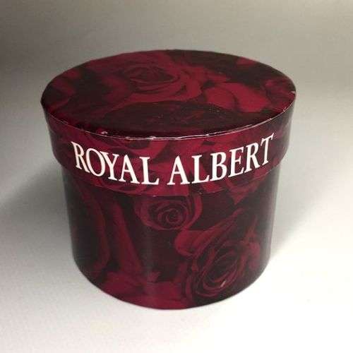 ROYAL ALBERT FINE BONE CHINA PIN DISH / TRINKET DISH    ` OLD COUNTRY ROSES `