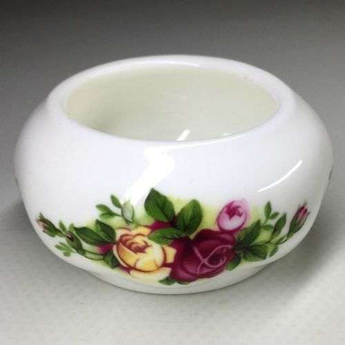 ROYAL ALBERT FINE BONE CHINA PIN DISH / TRINKET DISH    ` OLD COUNTRY ROSES `