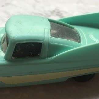 DISNEY PIXAR CARS   FLO  2008 BASED ON THE 1957 MOTORAMA SHOWCAR
