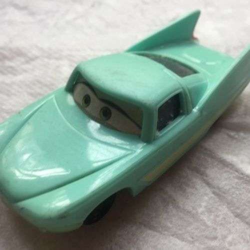 DISNEY PIXAR CARS   FLO  2008 BASED ON THE 1957 MOTORAMA SHOWCAR