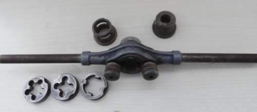 VINTAGE DIE / DIE WRENCH  / PIPE THREADER