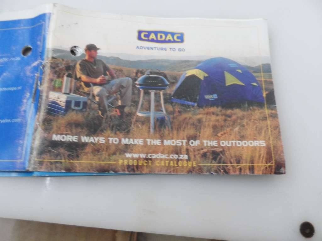 CADAC PATIO COMPANION 3 DELUXE BARBEQUE WITH GAS TANK , REGULATOR & HOSE  CODE 98346S,