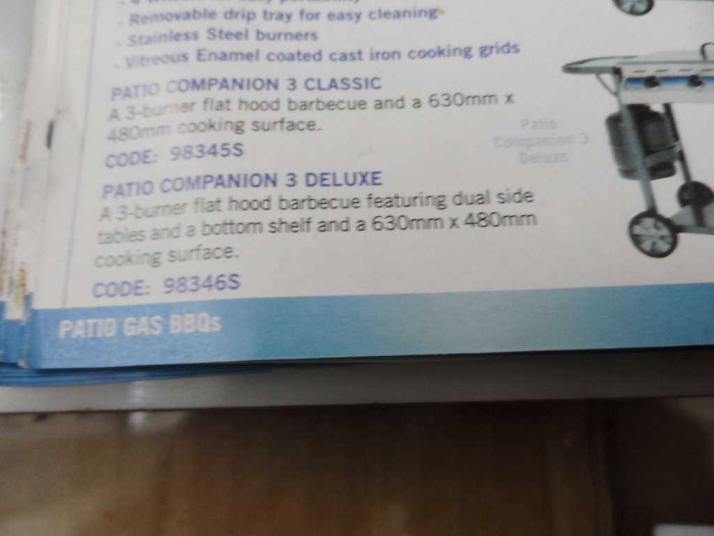 CADAC PATIO COMPANION 3 DELUXE BARBEQUE WITH GAS TANK , REGULATOR & HOSE  CODE 98346S,