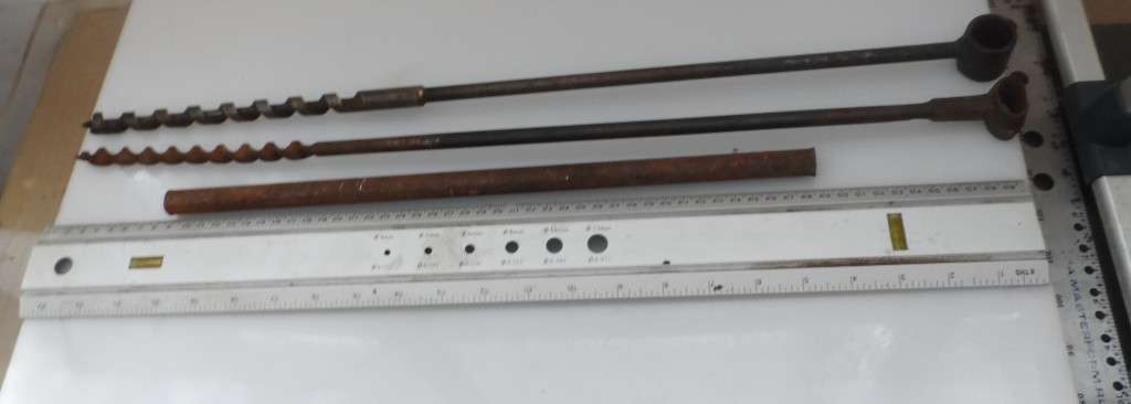 SOLID STEEL 60 cm / 24ins AUGER BITS & TOMMY BAR 1  x 5/8 ` , 1 x 3/8 `