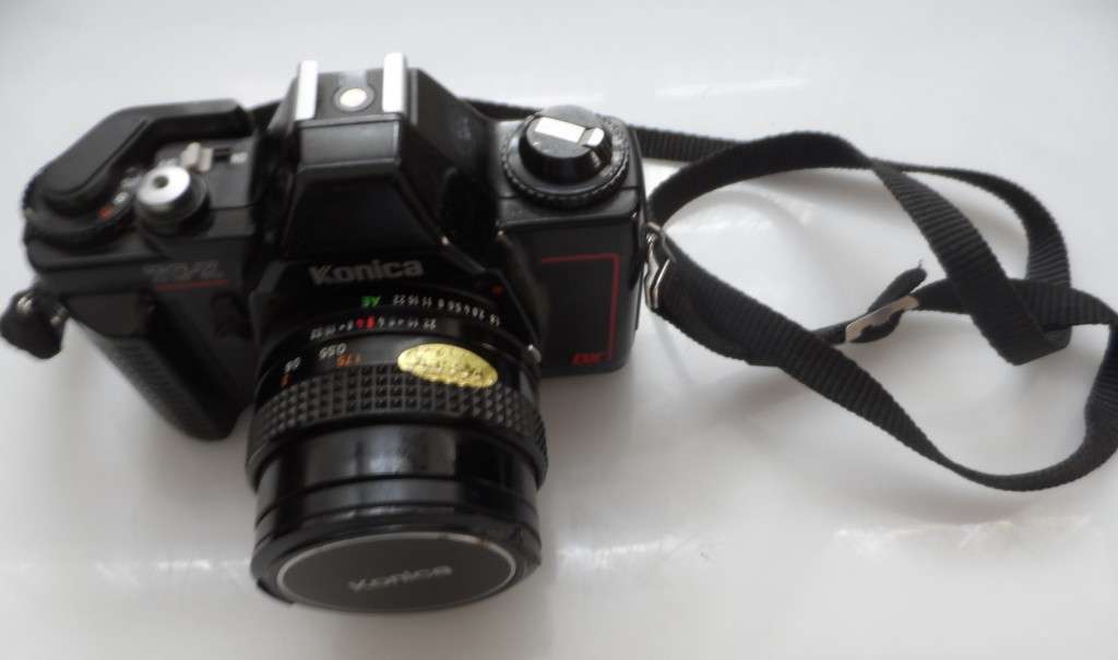 KONICA TC-X  , SLR CAMERA , WITH KONICA HEXANON AR 50mm , 1,8 LENS , & CPC FILTER LENS COVER