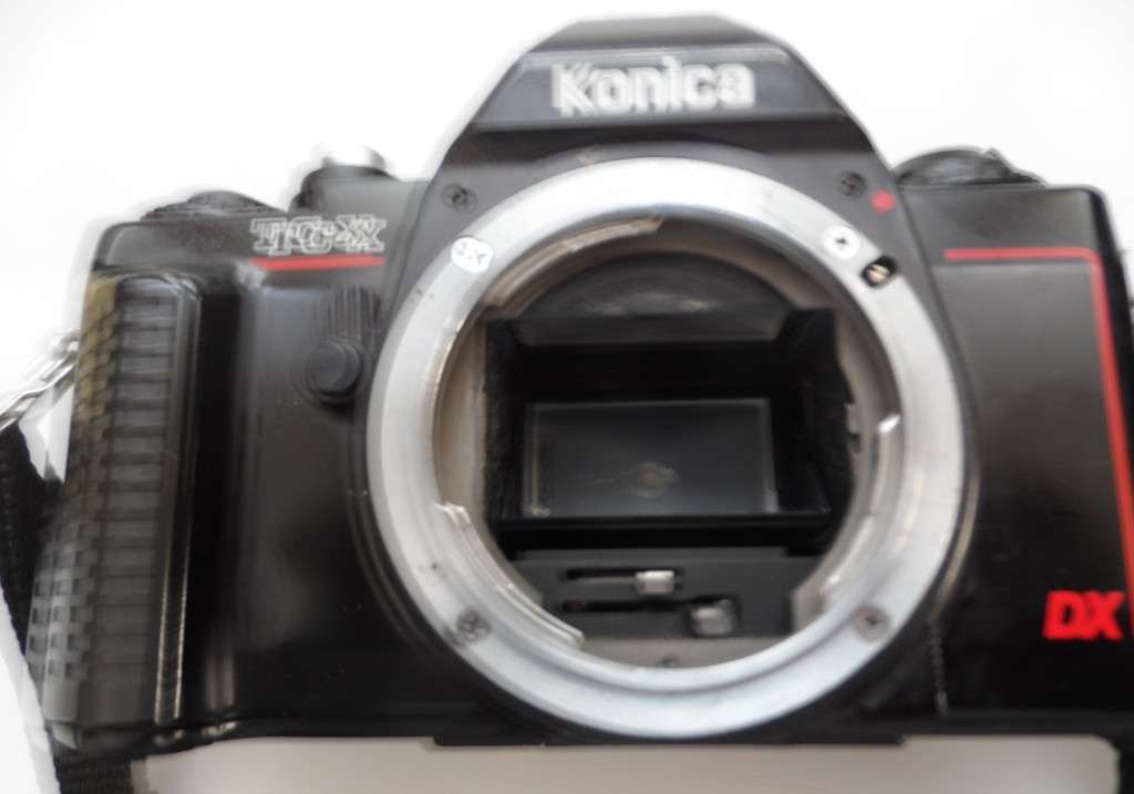 KONICA TC-X  , SLR CAMERA , WITH KONICA HEXANON AR 50mm , 1,8 LENS , & CPC FILTER LENS COVER