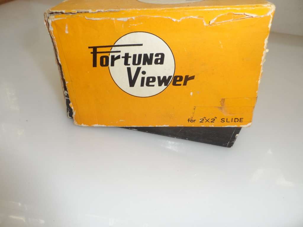 FORTUNA 2` X 2 `  1970 SLIDE VIEWER IN ORIGINAL BOX , WITH FACTORY INSTRUCTION LEAFLET ENCLOSED,