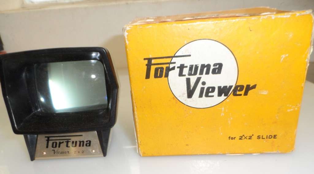 FORTUNA 2` X 2 `  1970 SLIDE VIEWER IN ORIGINAL BOX , WITH FACTORY INSTRUCTION LEAFLET ENCLOSED,