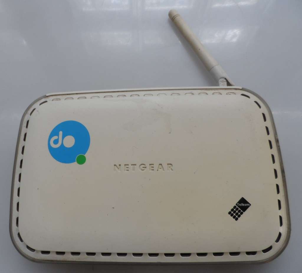 TELKOM ADSL NETGEAR MODEM ROUTER  54Mbps wireless  ADSL   DG 834 GU