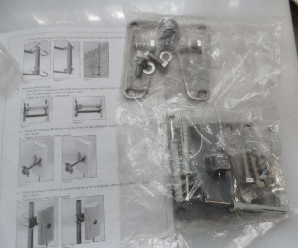 POYNTING A-XPOL-0006-10m DUAL POLARISED, HIGH GAIN , LTE ANTENNA  with 10 mtrs cable, & fittings NEW