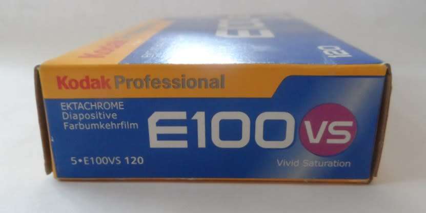 KODAK PROFESSIONAL EKTACHROME TRANPARENCY FILM E100 VS 120 , EXPIRED 02/2007, ORIGINAL SEALED BOX