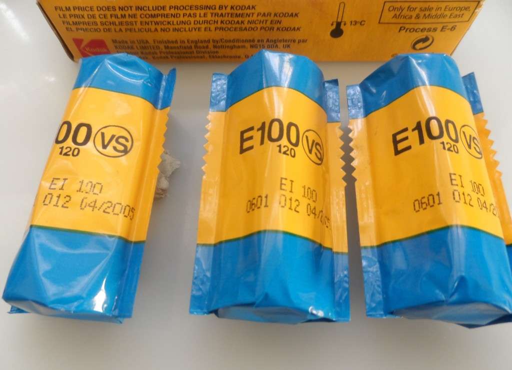 KODAK PROFESSIONAL EKTACHROME TRANPARENCY FILM E100 VS 120 , X 3,   EXPIRED 04/2005, BATCH 060  1012