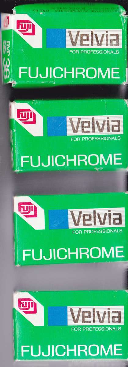 FUJICHROME PROFESSIONAL, VELVIA , RVP135 36 , DAYLIGHT , BATCH 593621 ,EXPIRED FILM ROLLS X 4  ISO50