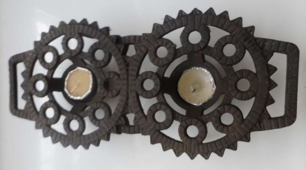 VINTAGE CAST IRON HIBACHI , TWIN POT, FONDUE POT, WARMER / COOKING STAND