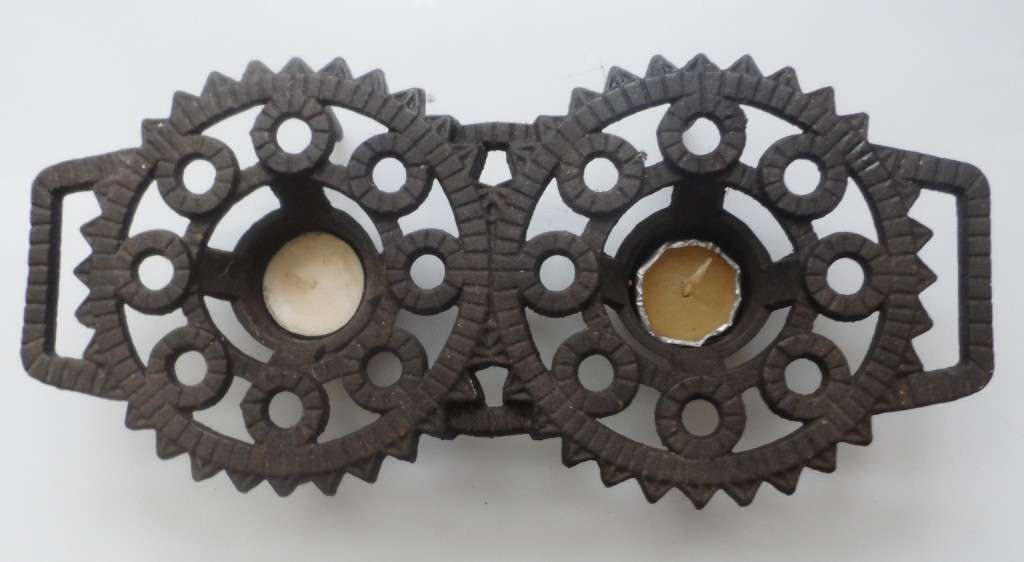 VINTAGE CAST IRON HIBACHI , TWIN POT, FONDUE POT, WARMER / COOKING STAND