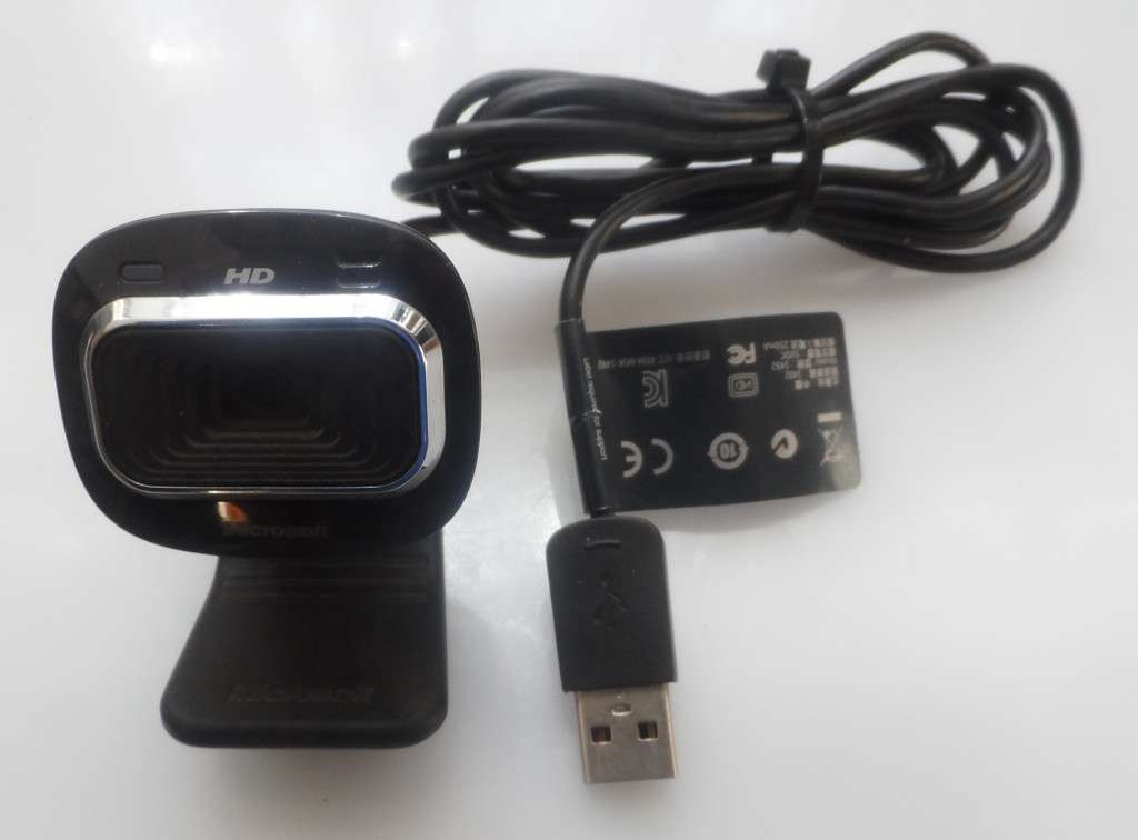 Microsoft LifeCam HD-3000  Webcam 1MP, USB 2.0 , black, clip stand mounting