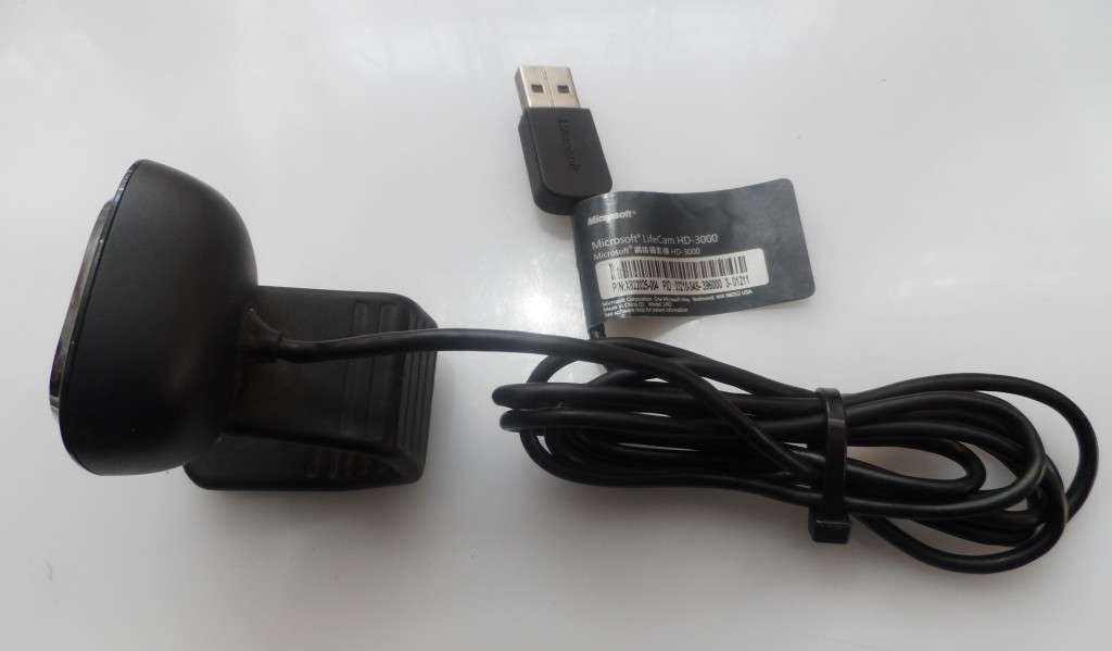 Microsoft LifeCam HD-3000  Webcam 1MP, USB 2.0 , black, clip stand mounting