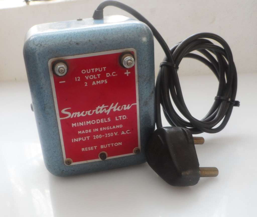 VINTAGE SCALEXTRIC MINIMODELS MOOTHFLOW TRANSFORMER