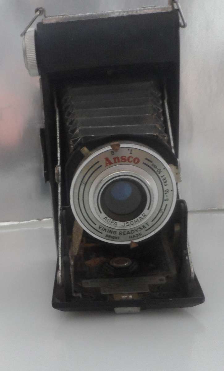 VINTAGE  1952 , ANSCO VIKING , READY SET CAMERA & LEATHER CAMERA CASE