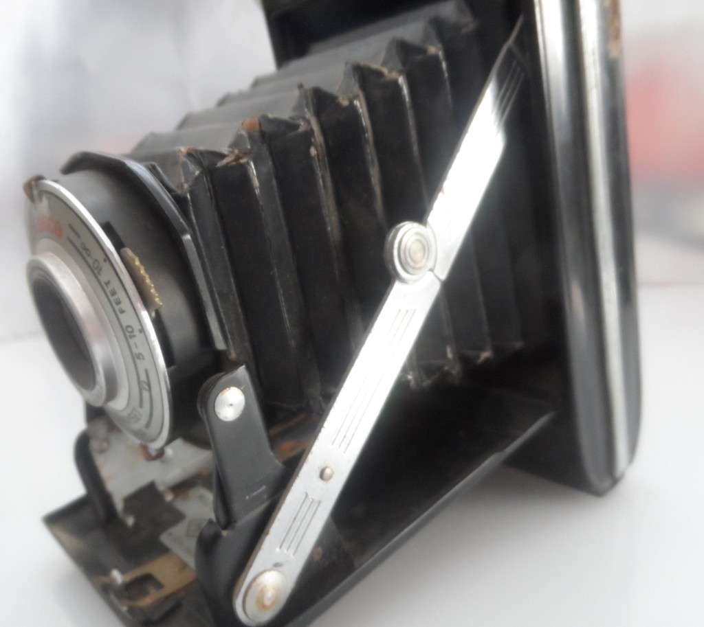 VINTAGE  1952 , ANSCO VIKING , READY SET CAMERA & LEATHER CAMERA CASE