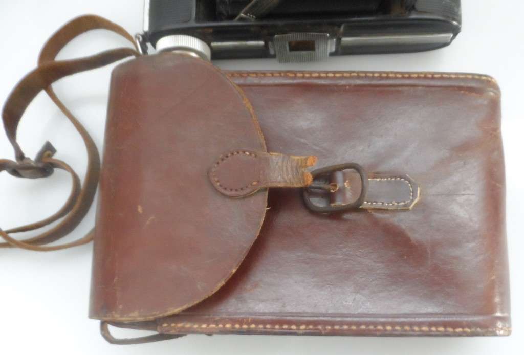 VINTAGE  1952 , ANSCO VIKING , READY SET CAMERA & LEATHER CAMERA CASE