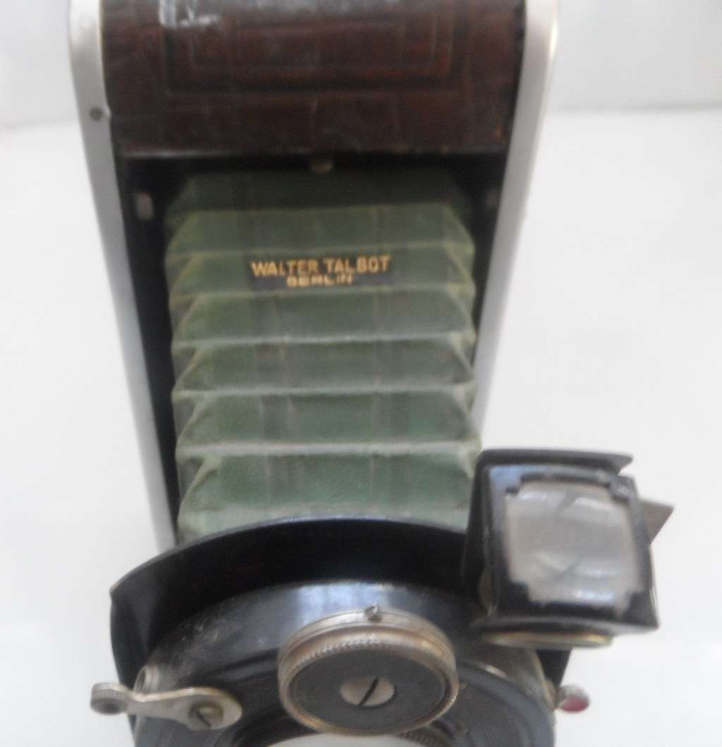VINTAGE WALTER TALBOT BERLIN CAMERA  rare collectible