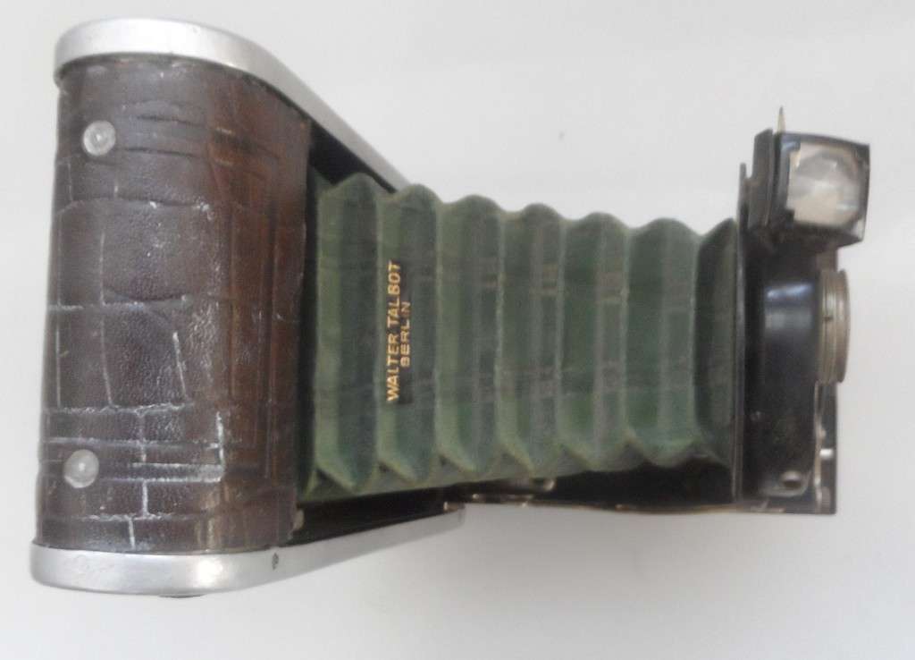 VINTAGE WALTER TALBOT BERLIN CAMERA  rare collectible