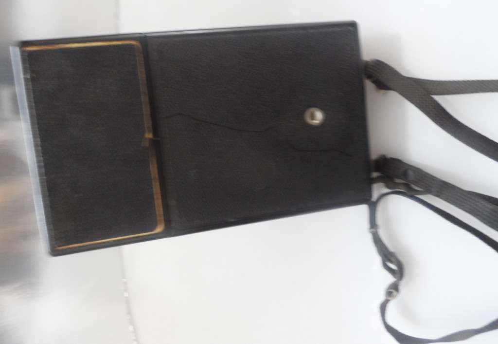 VINTAGE POLAROID SX70 - LAND  CAMERA ALPHA FOLDING INSTANT FILM CAMERA