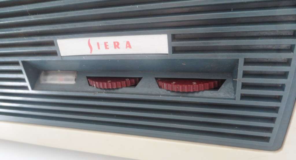 VINTAGE 1960 , ALL TRANSISTOR , SIERA REEL TO REEL TAPE RECORDER Made in Holland