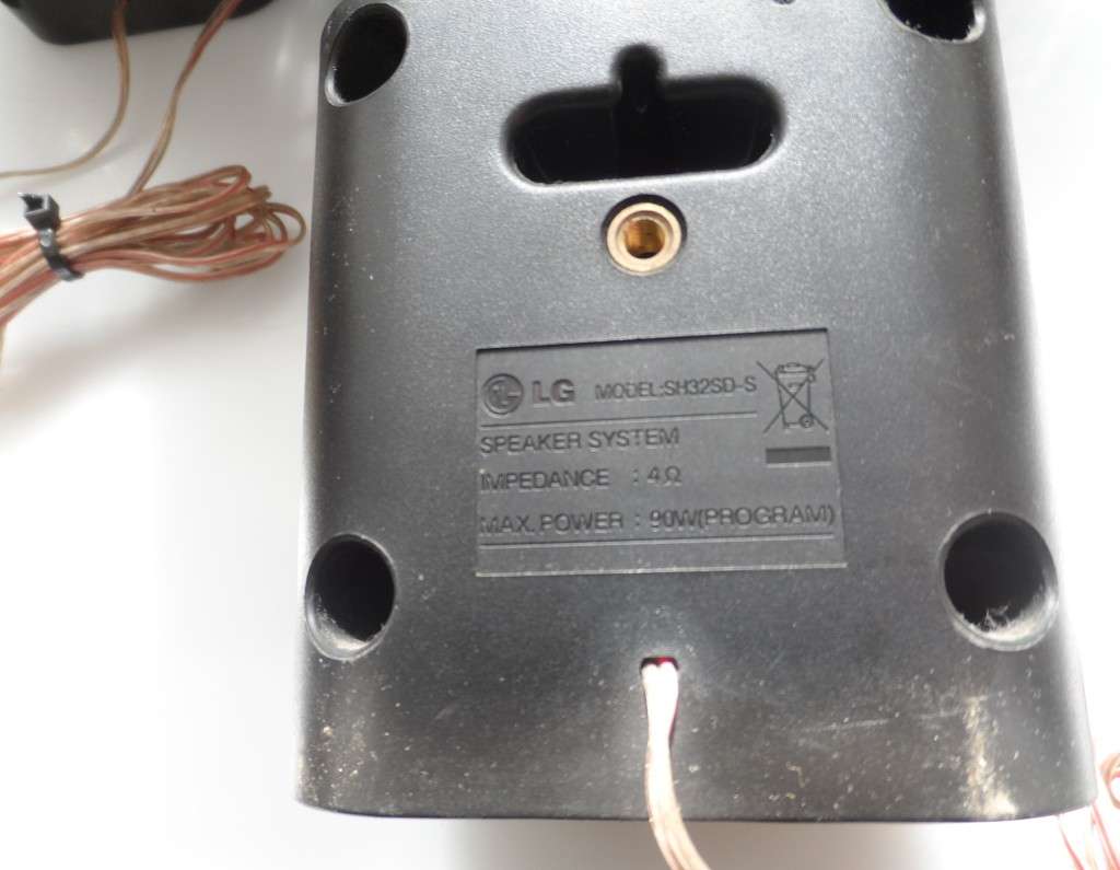 L G HI FI SURROUND SOUND SPEAKER SYSTEM