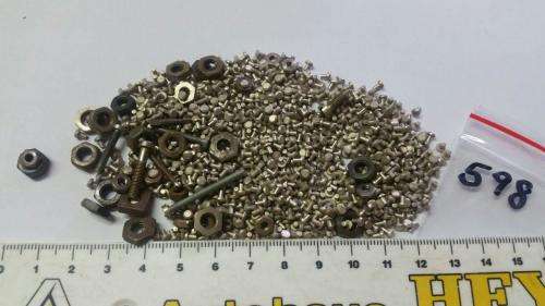 Diverse Screws  / Rivetings / Nuts 100 grams