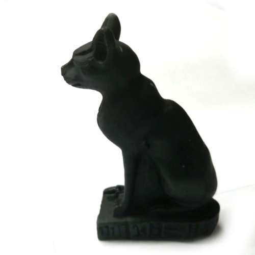 Egyptian figurine 5.4cm x 2.2cm x 9.5cm