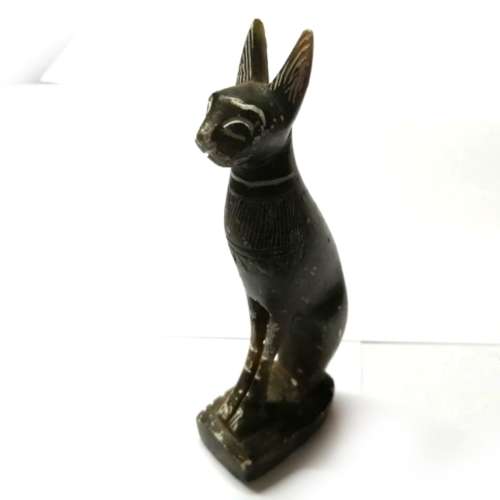 Egyptian figurine 5cm x 3cm x 15cm