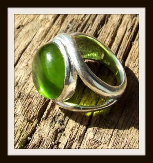 SILVER RING WITH STONE