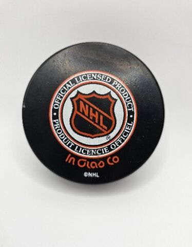 ATLANTA THRASHERS NHL LICENSED PUCK Made In SLOVAKIA by VEGUM MFG. + INGLASCO VINTAGE