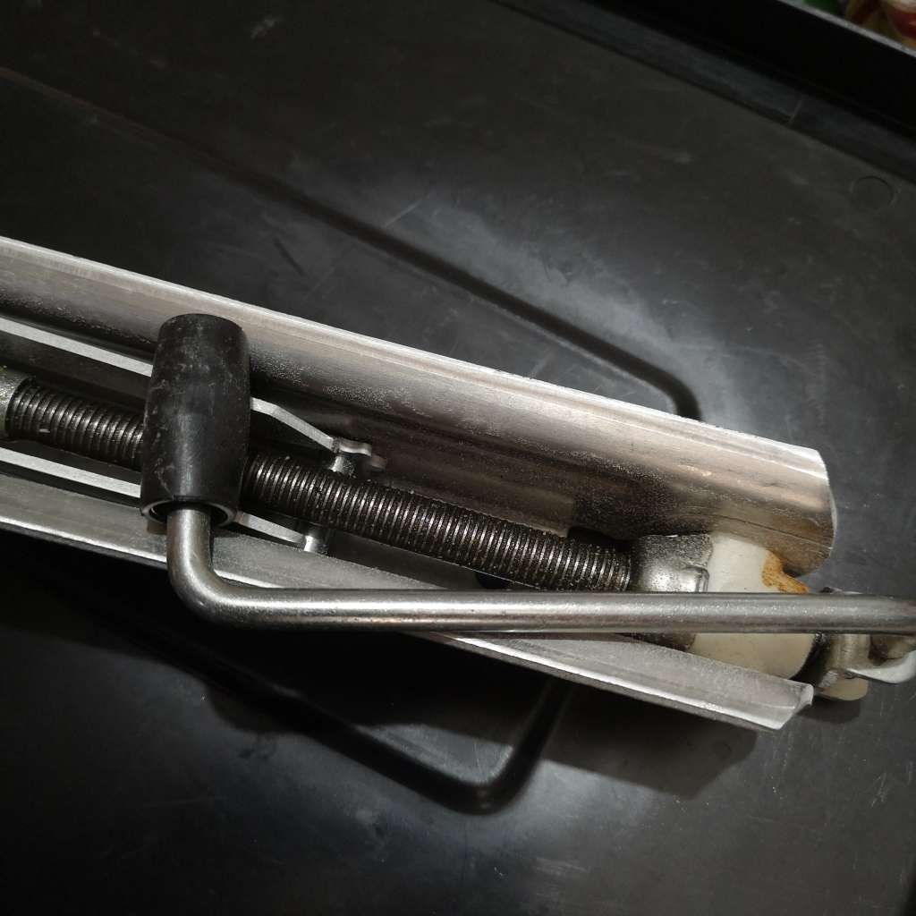 MERCEDES JACK Fits E, C , SLK & CLK E JACK. Full Aircraft Aluminium. Original by Storz