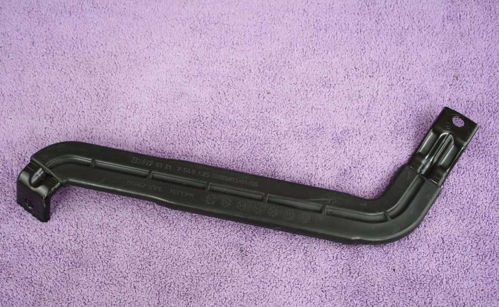 BMW E90 E91 E92 E93 xDrive M3 2006-2013 Top Securing Battery Clamp Holder Bracket.