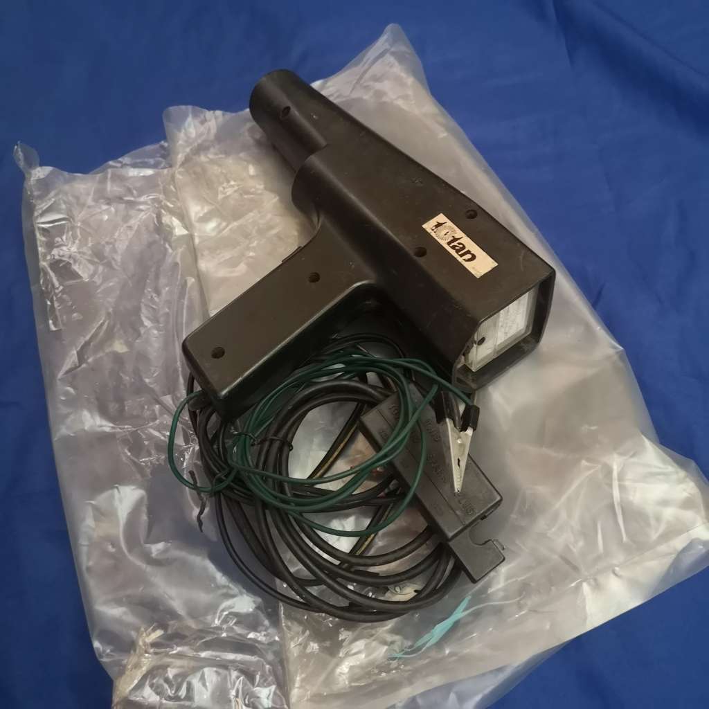 Vintage Xenon Timing light with needle Gauge. Voltage, Dwell, Tach. 4cyl, 6cyl & 8cyl. Titan Brand