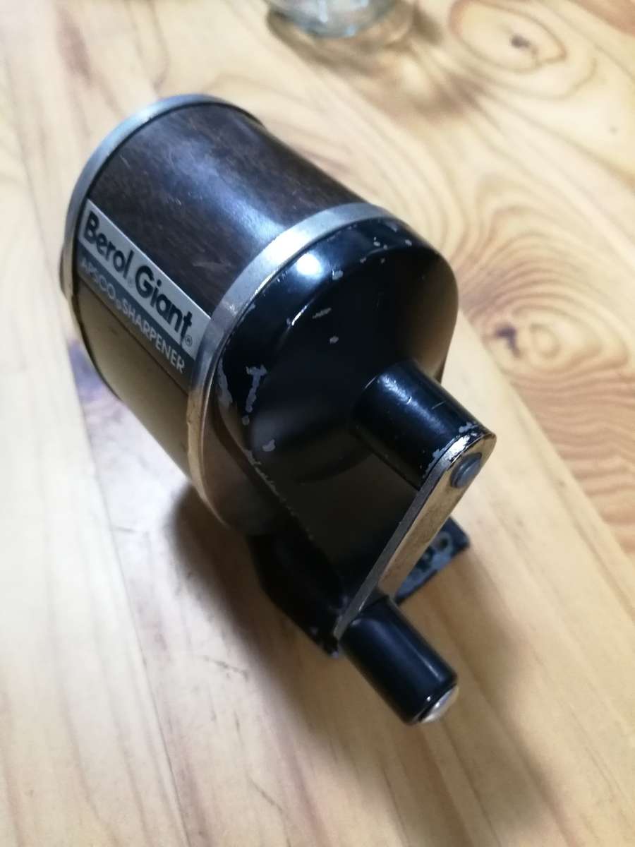 Vintage Berol Giant Apsco Pencil Sharpener ~ Faux Wood Grain ~ 6 Hole Used NICE