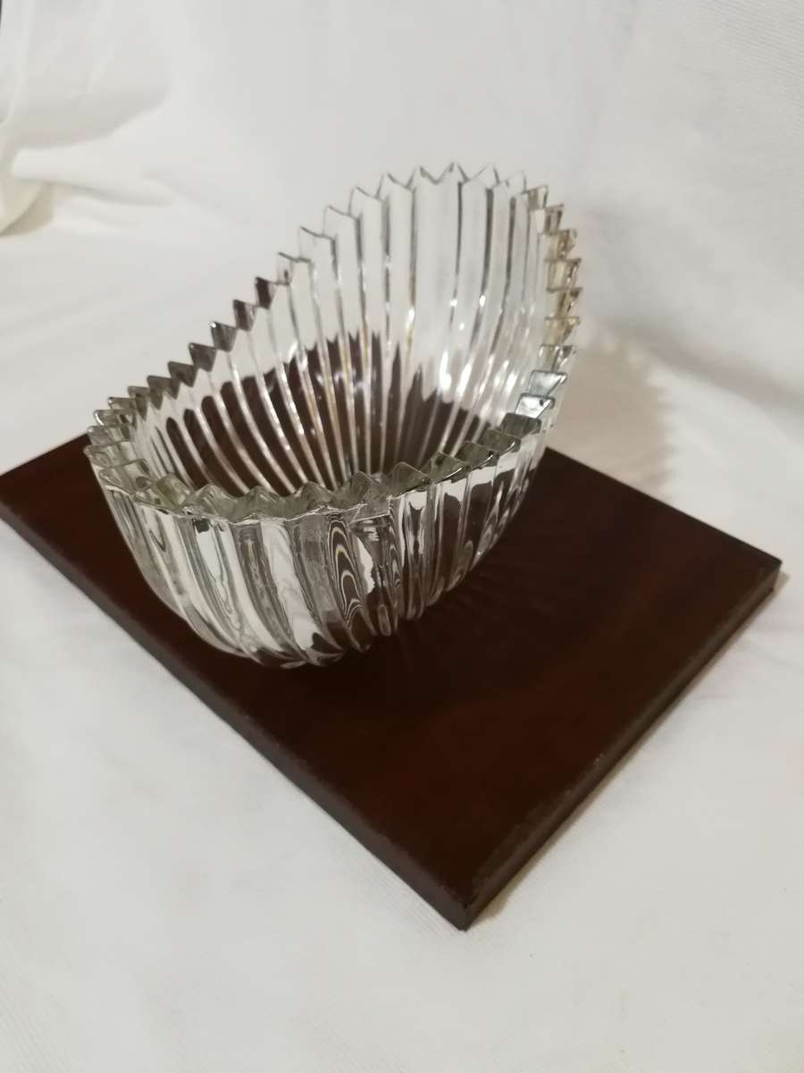 Vintage `Sowerby` heavy sawtooth ribbed glass fruit bowl