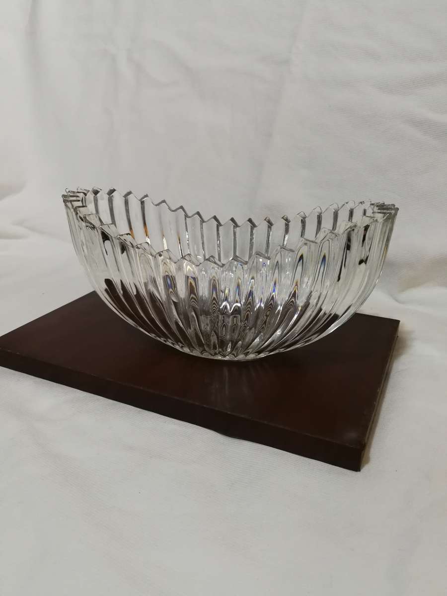 Vintage `Sowerby` heavy sawtooth ribbed glass fruit bowl
