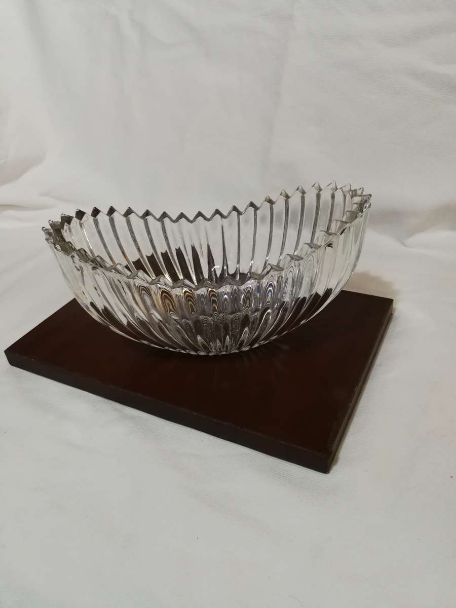 Vintage `Sowerby` heavy sawtooth ribbed glass fruit bowl
