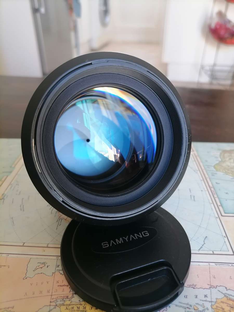 Samyang 85mm f1.4 ef mount