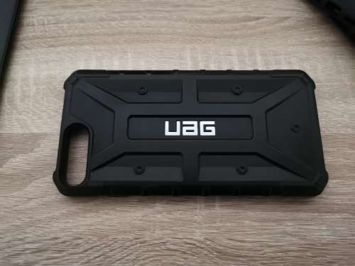 iPhone 7 Plus 256GB with extra protective covers