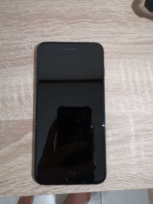 iPhone 7 Plus 256GB with extra protective covers