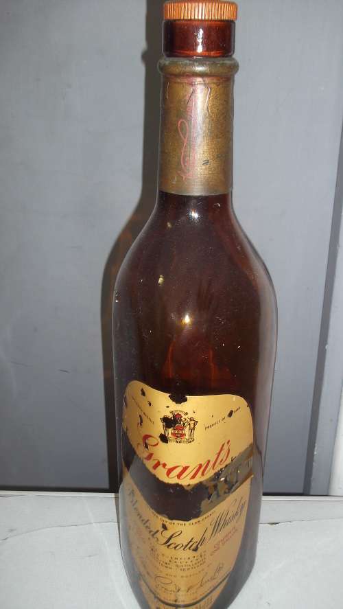 GRANTS ONE GALLON WHISKEY BOTTLE