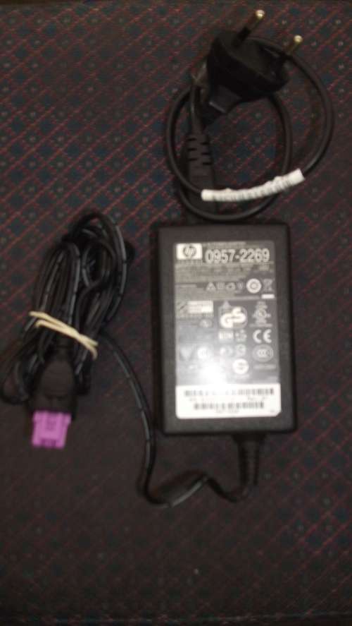 HP  POWER SUPPLY ADAPTOR -( 0957-2269 ) 32 V / 625mA