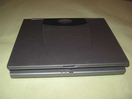 DELL LATITUDE L400;PENTIUM III;700 MHZ;6gjigabytesHDDm128mb Memory