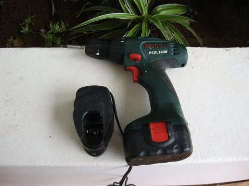 CORDLESS BOSCH (14.4V) DRILL/DRIVER