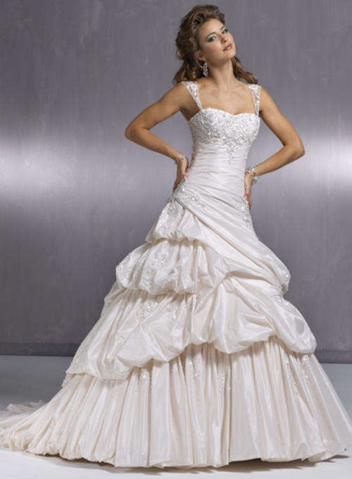 IMPORTED WEDDING GOWN